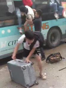 汕头公交爆料事件最新,真相与反思交织的公共安全风波 第2张 汕头公交爆料事件最新,真相与反思交织的公共安全风波 第2张